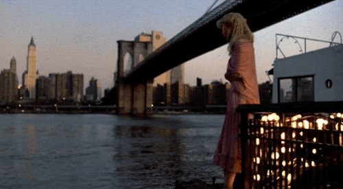 splash brooklyn bridge hudson river daryl hannah mermaid madison new york